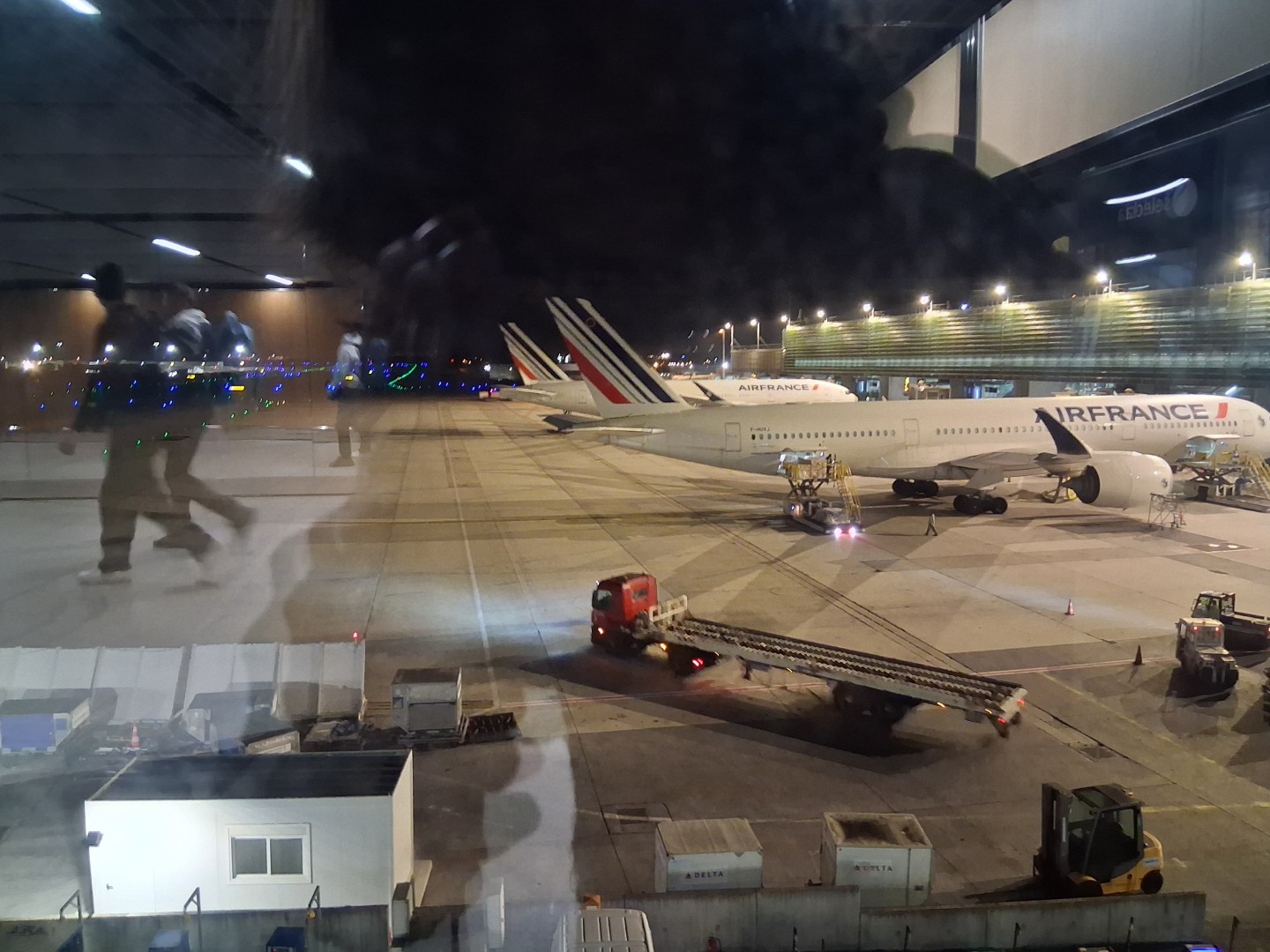 Air France aircraft at Paris Charles de Gaulle Airport, 5:30 a.m. — Oct. 18, 2026, Paris Charles de Gaulle Airport, Roissy-en-France, France