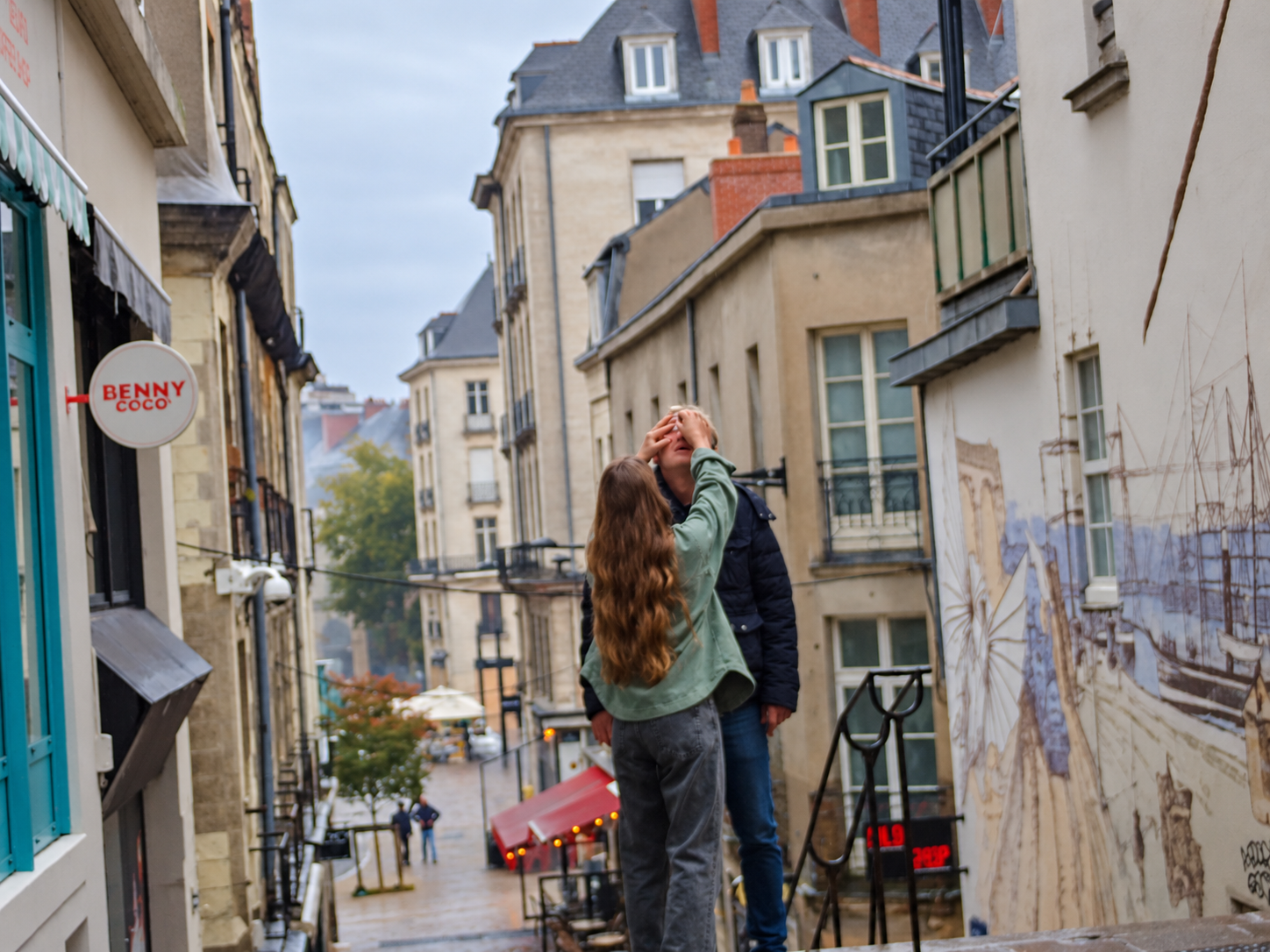 Protesters helping each other rinse their eyes with saline after tear gas — Oct. 24, 2026, Place du Bon-Pasteur, Nantes, Pays de la Loire, France