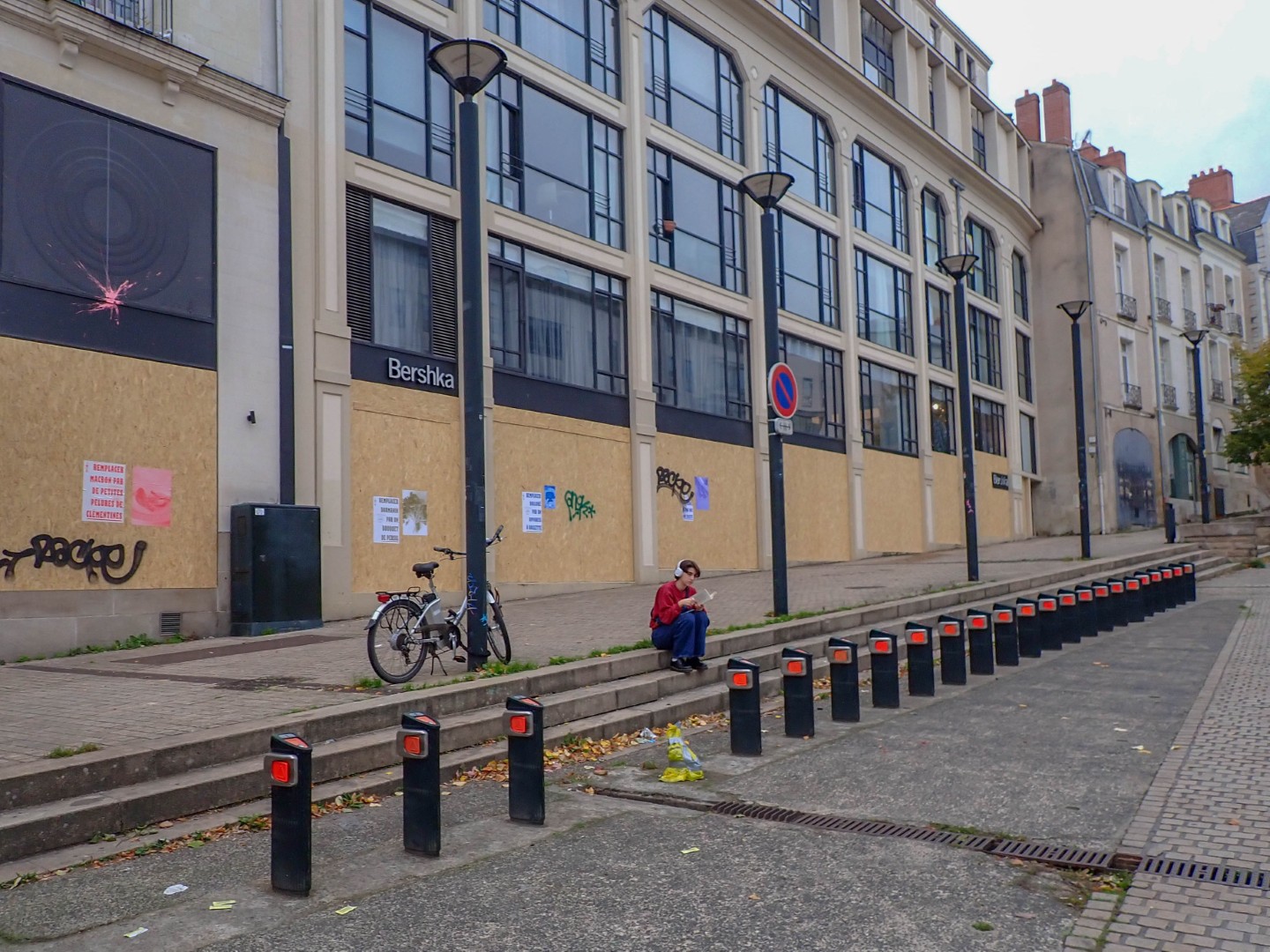 Before the protest — Oct. 24, 2026, Nantes, Pays de la Loire, France